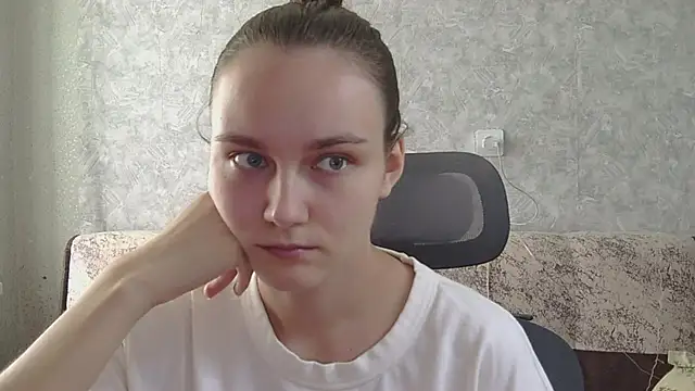 DolcezzaCream online show from 05/28/26, 11:51