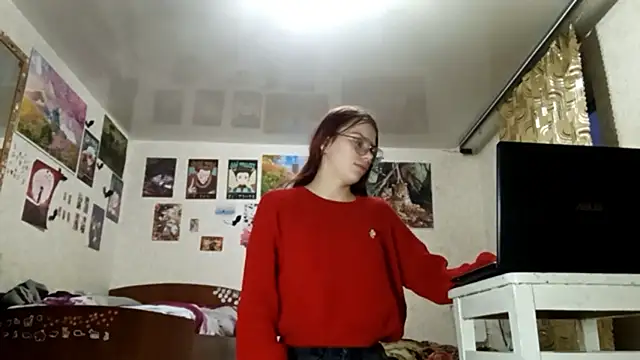 Snapshot of LonaSylvis chatting on 05/08/26, 05:51 LonaSylvis online show from 05/08/26, 05:51