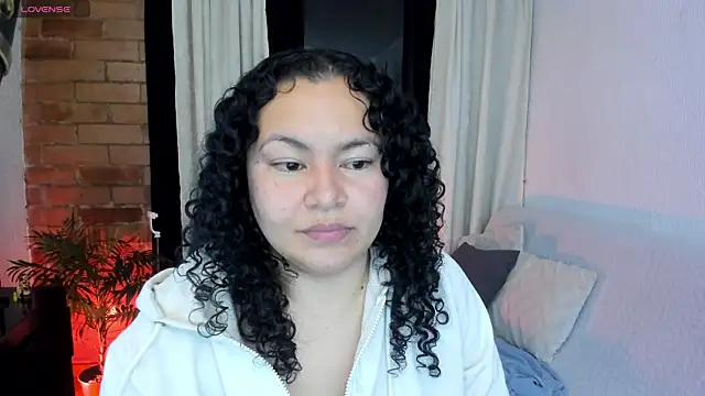 MissBronte online show from 06/18/26, 12:33