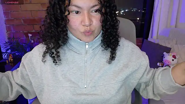 MissBronte online show from 06/25/26, 01:49