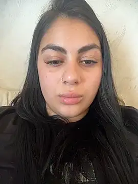 LilyLovell online show from 06/05/26, 12:00