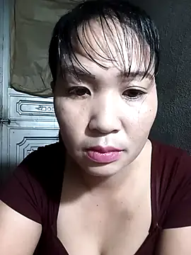 Snapshot of Beola-mi chatting on 05/02/26, 10:37 Beola-mi online show from 05/02/26, 10:37