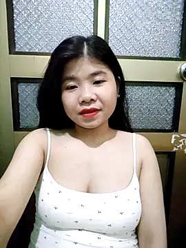 Snapshot of Ayti01 chatting on 06/10/26, 04:45 Ayti01 online show from 06/10/26, 04:45