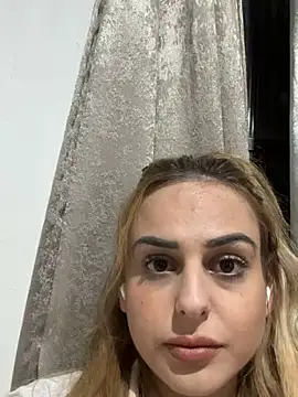 Snapshot of micasex chatting on 06/03/26, 02:14 micasex online show from 06/03/26, 02:14