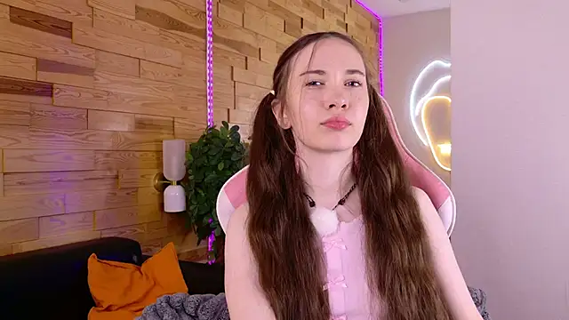 LilaMccoy online show from 06/27/26, 12:22