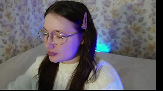 Snapshot of Tendre_Amelia chatting on 06/11/26, 08:34 Tendre Amelia online show from 06/11/26, 08:34