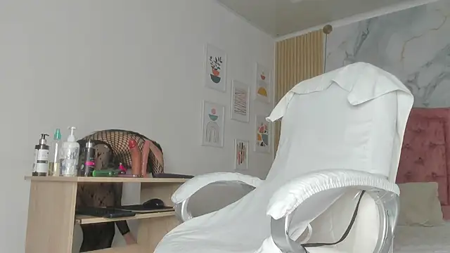 scarletmilzx online show from 06/26/26, 01:04