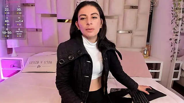 mariana  thompson online show from 07/29/26, 03:04