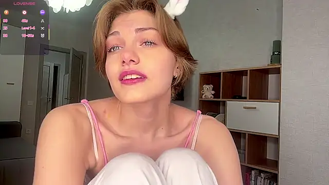 LinaFlamie online show from 07/10/26, 10:07