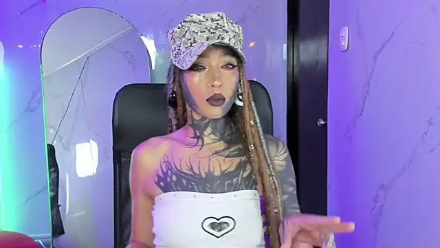 Lucy Doll8 online show from 06/15/26, 08:22