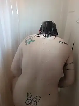 RosieSwitchBitch online show from 05/09/26, 04:12