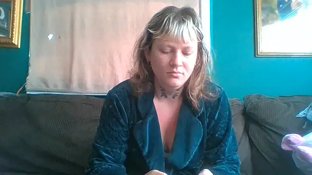 RosieSwitchBitch online show from 07/06/26, 02:25