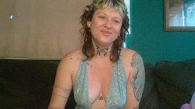 RosieSwitchBitch online show from 07/10/26, 11:46