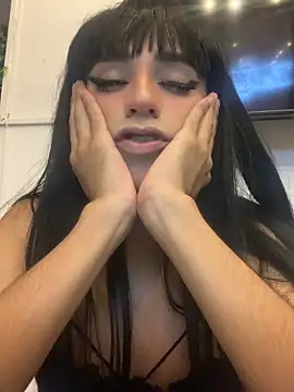 Snapshot of Leidy_Erome1 chatting on 06/11/26, 06:00 Leidy Erome1 online show from 06/11/26, 06:00