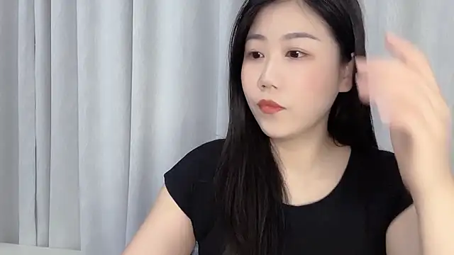 F-Yuwei online show from 04/28/26, 01:05