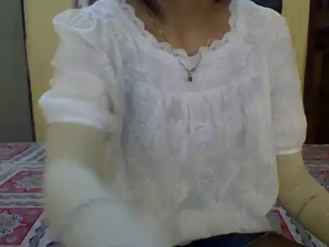 hot-avni online show from 07/03/26, 12:33