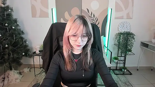 Snapshot of NyxCalderra chatting on 05/03/26, 07:47 NyxCalderra online show from 05/03/26, 07:47