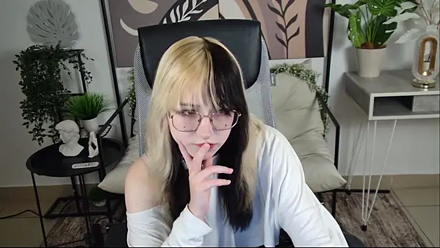 NyxCalderra online show from 07/21/26, 10:50