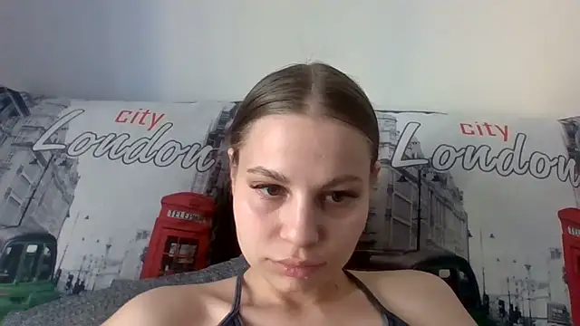 Snapshot of _Linsyy_ee_ chatting on 05/16/26, 01:54 Linsyy ee online show from 05/16/26, 01:54