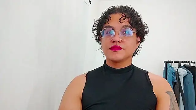Snapshot of Diane_exotic chatting on 04/24/26, 10:56 Diane exotic online show from 04/24/26, 10:56