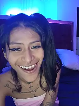 Snapshot of angel_dolltsx chatting on 06/11/26, 04:21 angel dolltsx online show from 06/11/26, 04:21