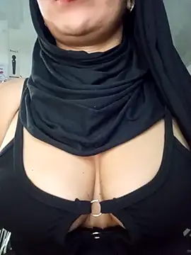 nadia  abaud online show from 01/02/25, 05:14