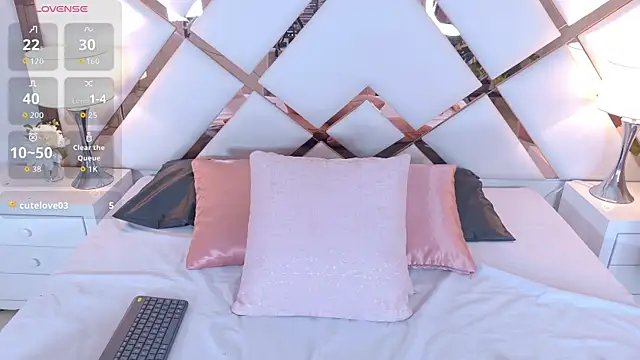 ViolettGreyy online show from 07/28/26, 12:48