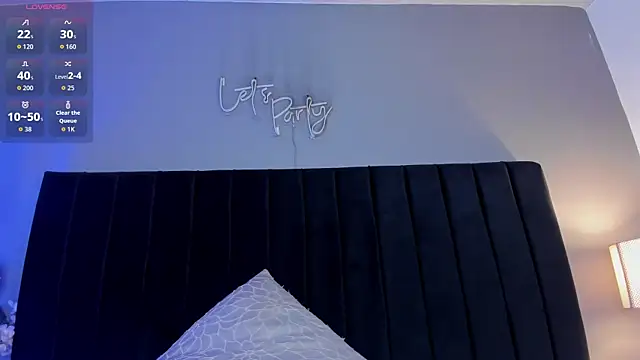 isaxcurves online show from 07/28/26, 10:09