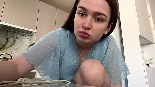 Chloooee online show from 05/06/26, 10:42