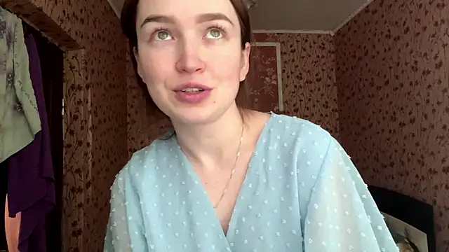 Chloooee online show from 05/14/26, 02:46
