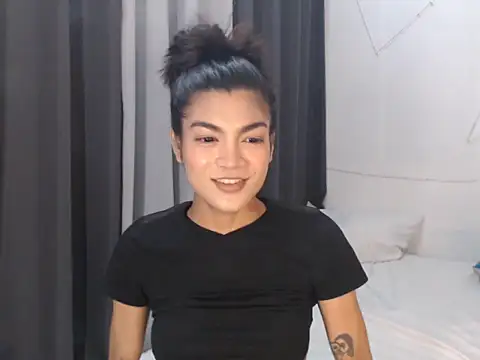 AveryBlesss online show from 06/10/26, 11:42