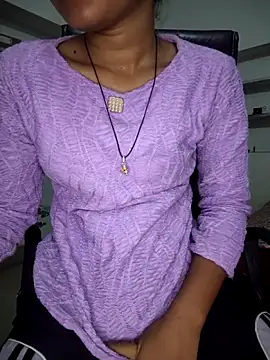 ESHA-LOVE online show from 05/21/26, 05:09