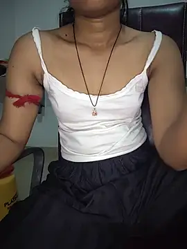 ESHA-LOVE online show from 06/16/26, 04:09
