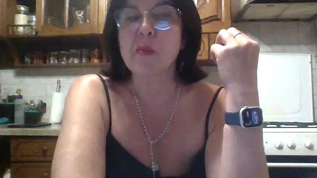 Snapshot of Fiona06 chatting on 05/18/26, 07:09 Fiona06 online show from 05/18/26, 07:09