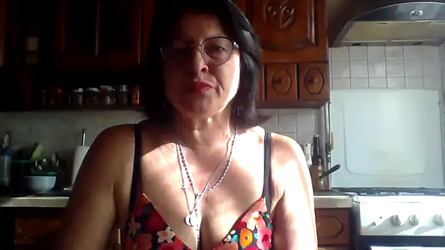 Snapshot of Fiona06 chatting on 05/19/26, 04:52 Fiona06 online show from 05/19/26, 04:52