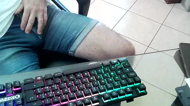 kelper18 online show from 06/09/26, 12:50