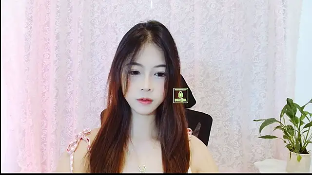 Snapshot of isadora1314 chatting on 05/27/26, 03:47 isadora1314 online show from 05/27/26, 03:47