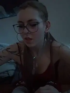 Lina-420 online show from 05/24/26, 07:41