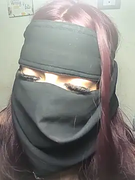 Snapshot of Nasrreen chatting on 06/17/26, 11:27 Nasrreen online show from 06/17/26, 11:27