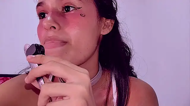 Baby Elisee online show from 07/05/26, 04:19