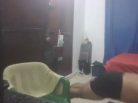Snapshot of Bearmachin chatting on 05/12/26, 03:25 Bearmachin online show from 05/12/26, 03:25