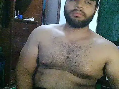 Snapshot of Bearmachin chatting on 06/18/26, 03:07 Bearmachin online show from 06/18/26, 03:07