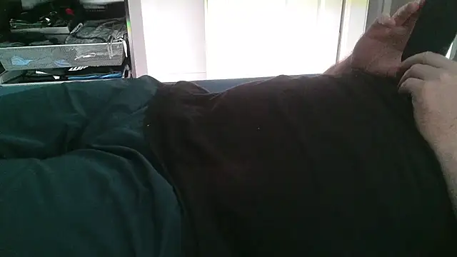 horny-bear89 online show from 05/25/26, 09:10