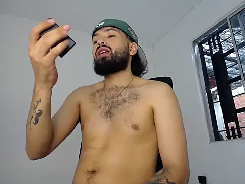 camilorestrepo77 online show from 06/07/26, 07:17