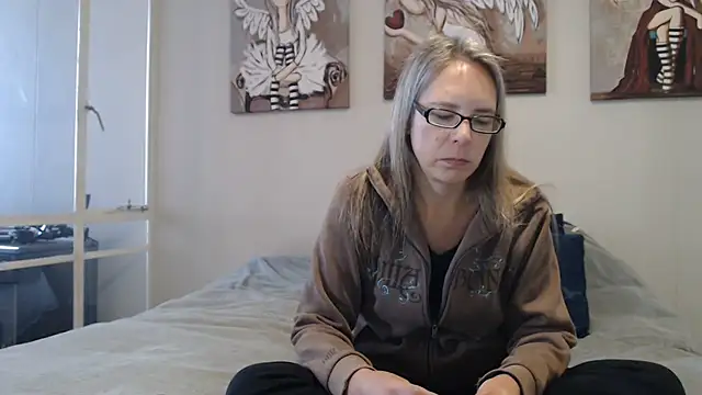 blondiesin50 online show from 07/06/26, 12:24
