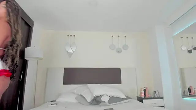 Sky Loren online show from 05/15/26, 11:56