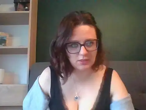 sensual paris online show from 05/12/26, 05:37