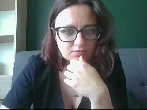 sensual paris online show from 05/20/26, 05:35
