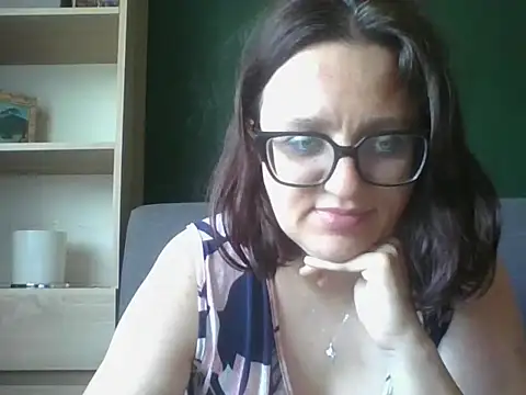sensual paris online show from 05/22/26, 05:36