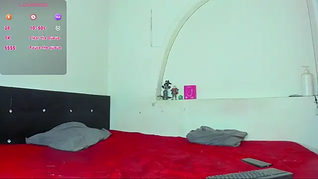 liammendoza98 online show from 05/11/26, 02:45